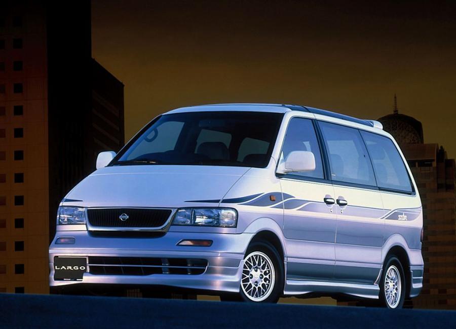  Nissan Largo Autech Highwaystar 1995 года  (фото 2 из 2)